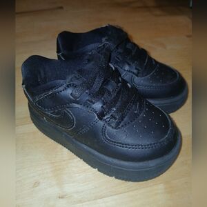 NIKE Black Sneakers